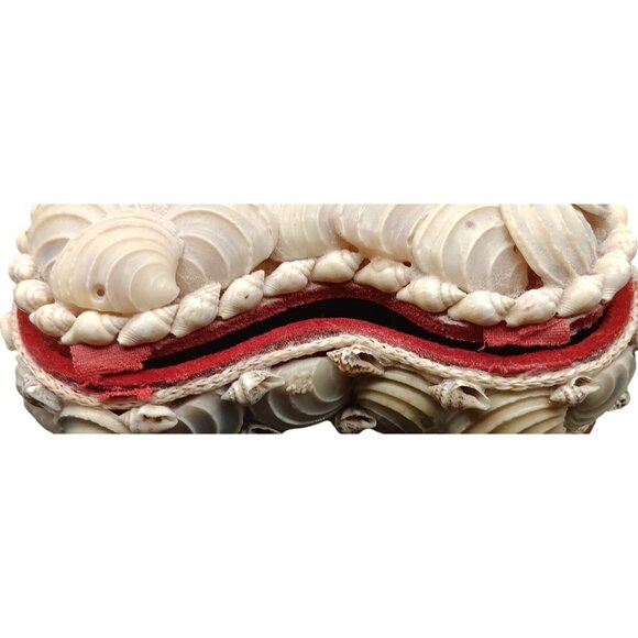Heart-Shaped Vintage Shell Trinket Box with Red Velvet Lining Handmade Philippin - Picture 6 of 6